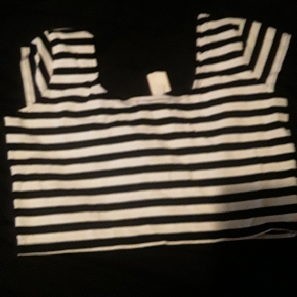 Ladies lingerie top - Picture 1 of 2